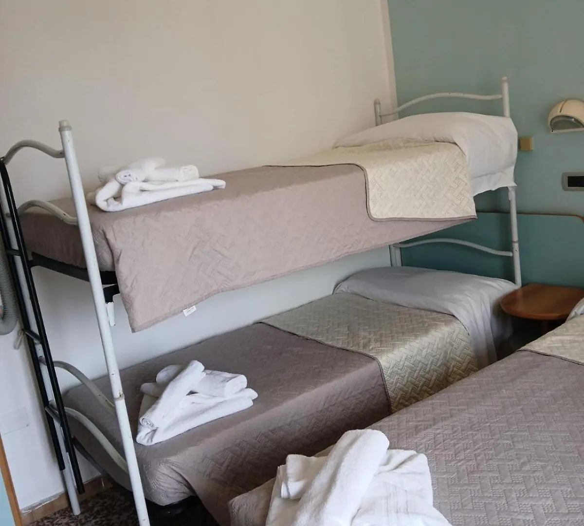 Hotel Golino 리미니 3*,
